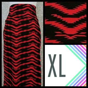 LulaRoe XL Cassie Skirt/Scarf/Top
